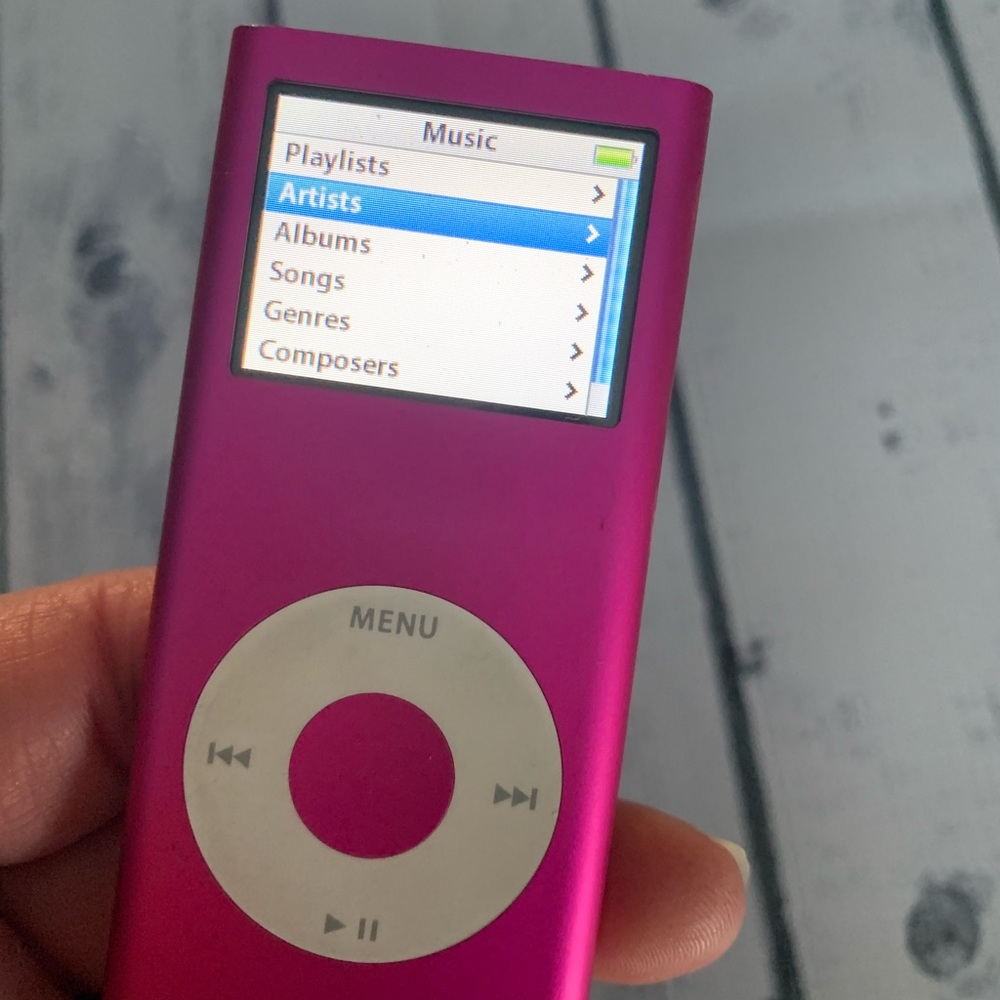iPod nano pink with Vera Bradley case